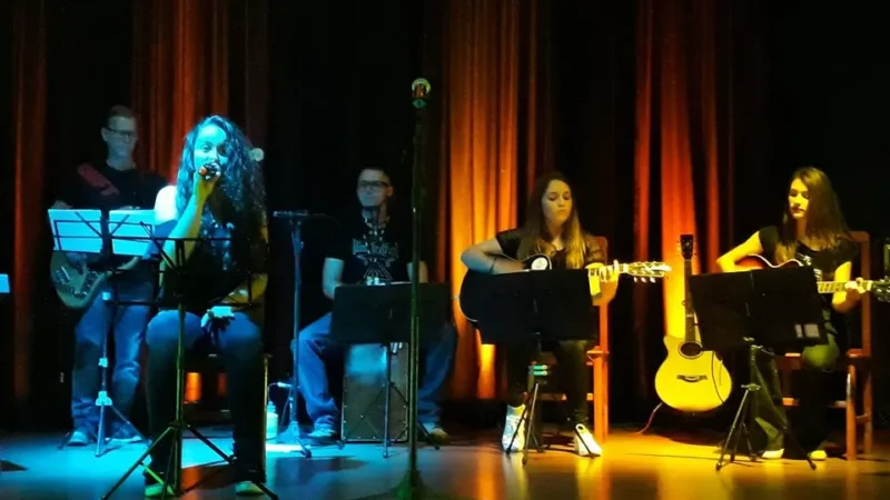 Mostra de dança e música do Sesc no shopping