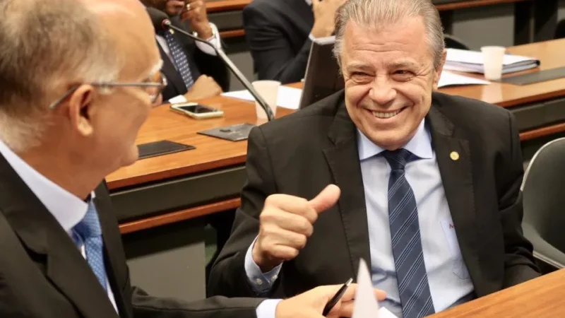 Projeto obriga inclusão de mensagem sobre crime de receptação em produtos eletrônicos