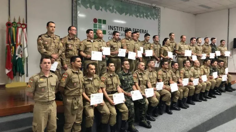 Policiais Militares do 19º BPM e da Polícia Militar Ambiental concluem Curso de Formação de Cabos
