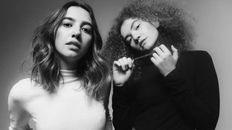 Duo Anavitória divulga data de show em Criciúma