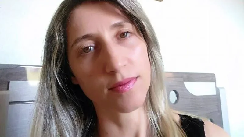 Vítima de feminicídio é sepultada em Araranguá