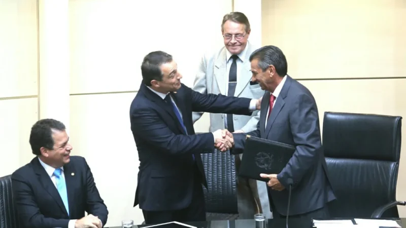 EVERALDO SILVEIRA: Moisés na Alesc; Estado dá 15 dias para desocupar HRA; Gerência de Saúde fica em Ararannguá… e outras
