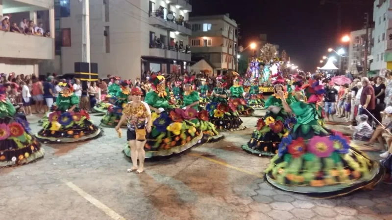 E aconteceu o desfile no Arroio
