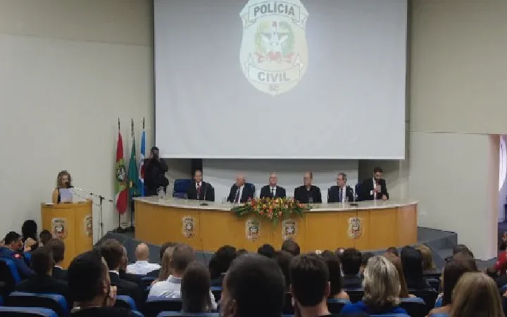 Polícia Civil celebra formatura da primeira turma de pós-graduandos da Acadepol