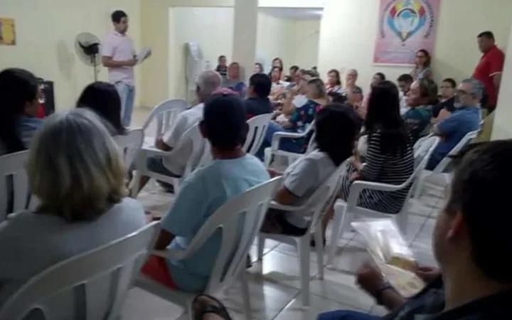 Servidores rejeitam proposta e entram em estado de greve