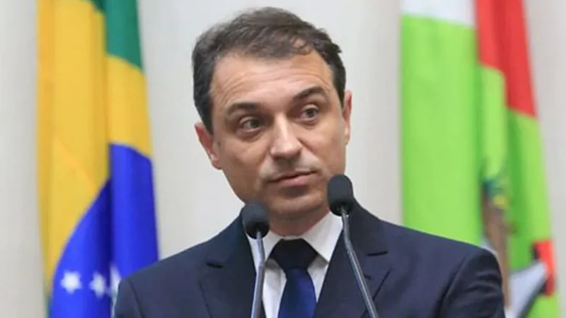 Calamidade financeira? como o Executivo paga mais 16,38% para apenas 900 servidores?
