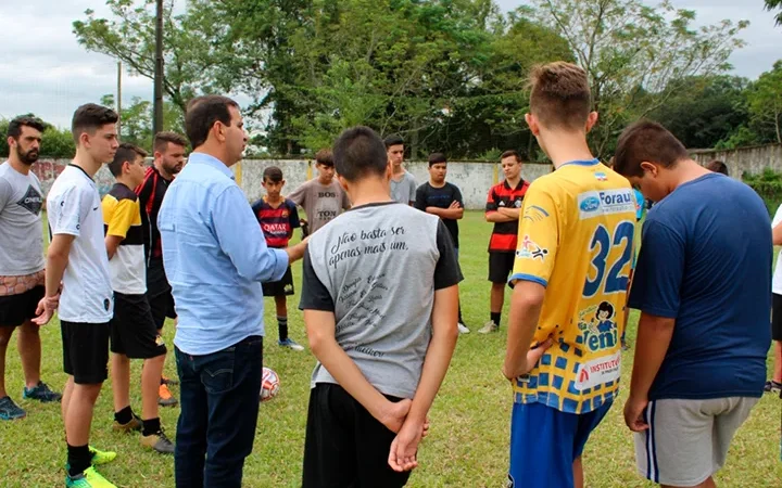 Escolinha de Futebol de Maracajá deve chegar a 100 inscritos nesta semana