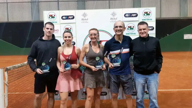 Torneio de Tênis para casais
