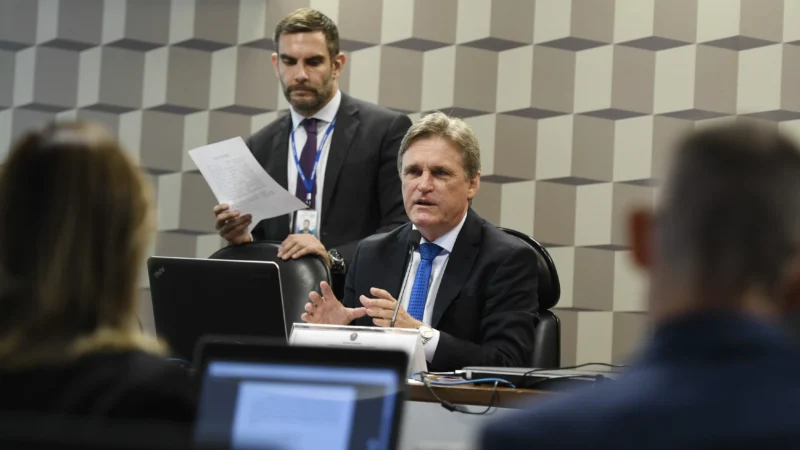 Ministro da Educação na Comissão do Senado