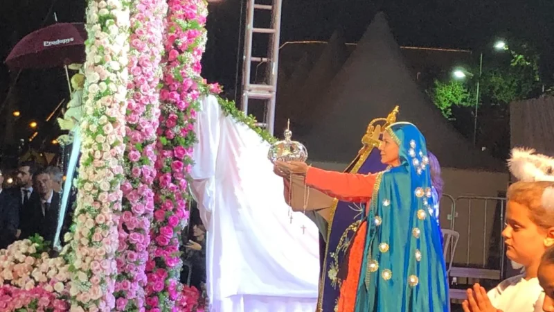 Cinco mil pessoas na coroação da padroeira de Araranguá