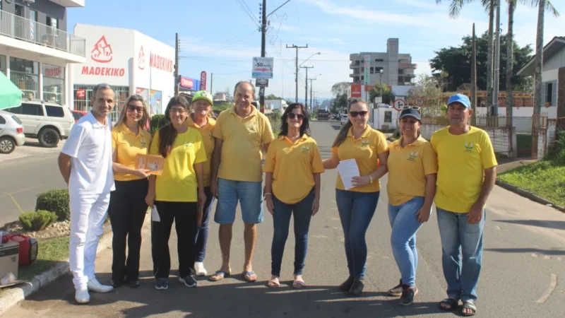 Apae realiza pedágio para comprar instrumentos de fanfarra
