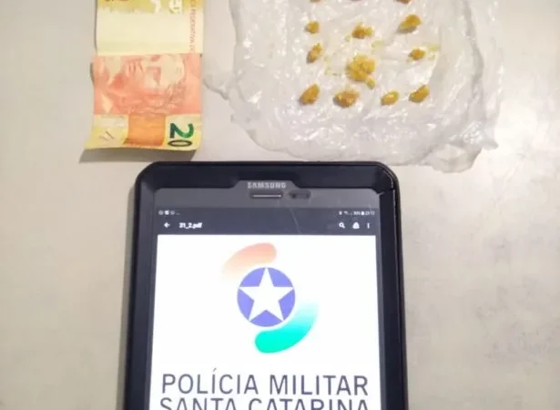Homem é preso por tráfico na noite de terça-feira
