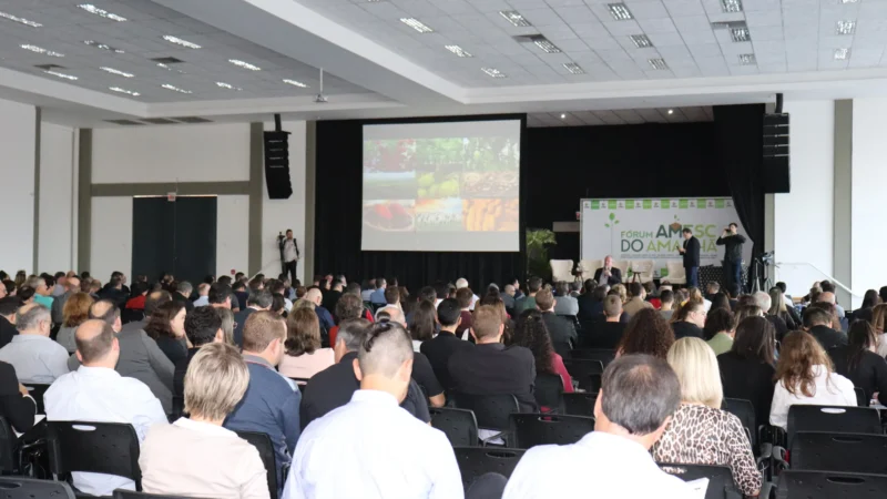 Araranguá participou do Fórum AMESC do Amanhã