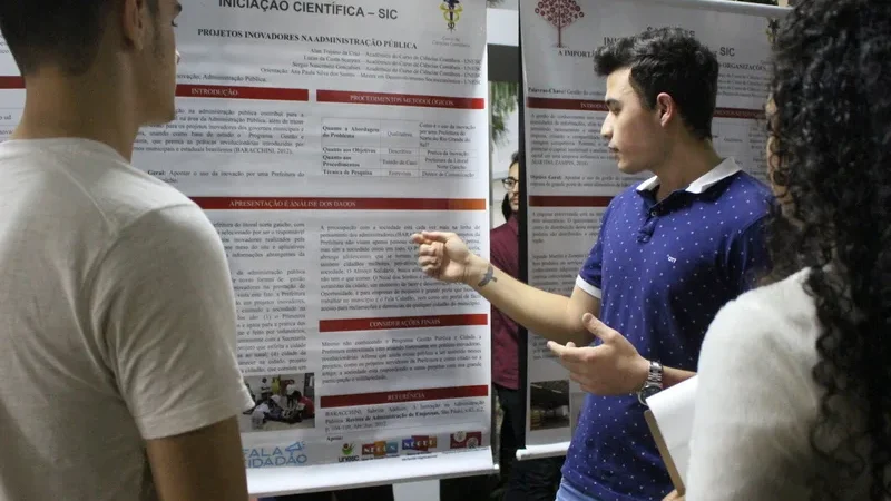 Acadêmicos da Unesc abrem o 3º Salão de Iniciação Científica