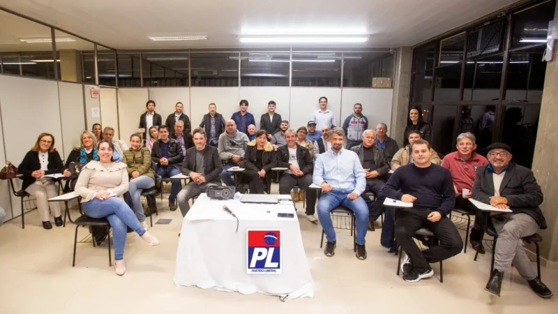 Partido Liberal coloca cargos à disposição do prefeito de Araranguá