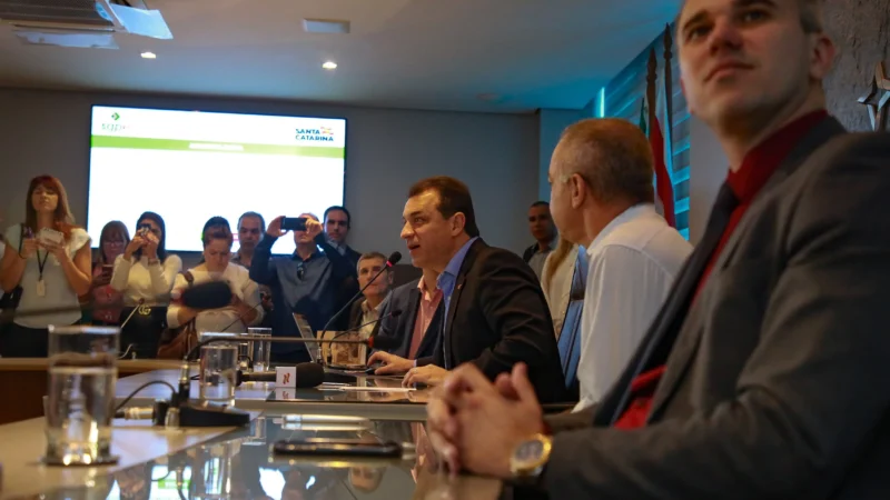 Governador Moisés autorizou a revitalização da SC-401, em Florianópolis