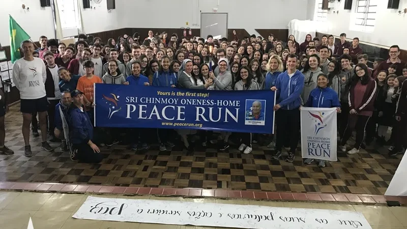 Colégio Iemes recebe a Corrida da paz