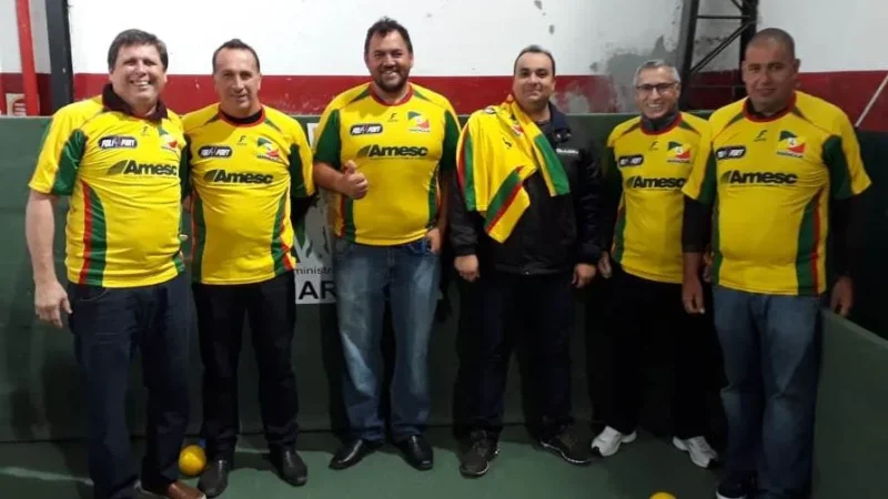 Equipe Garagem ganha estreia do Campeonato de Bocha
