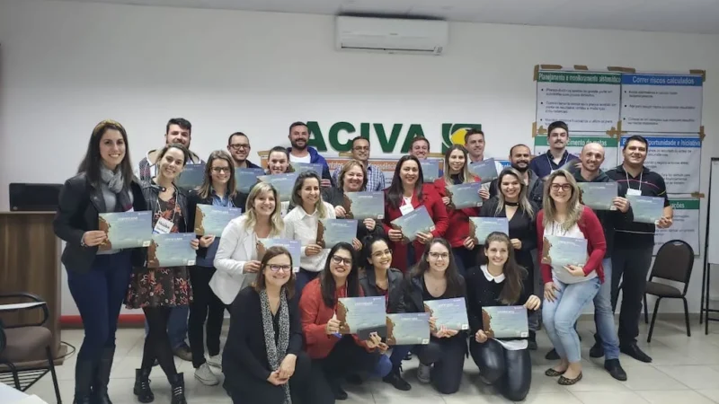 Em Araranguá, 24 empreendedores receberam certificado de empretecos