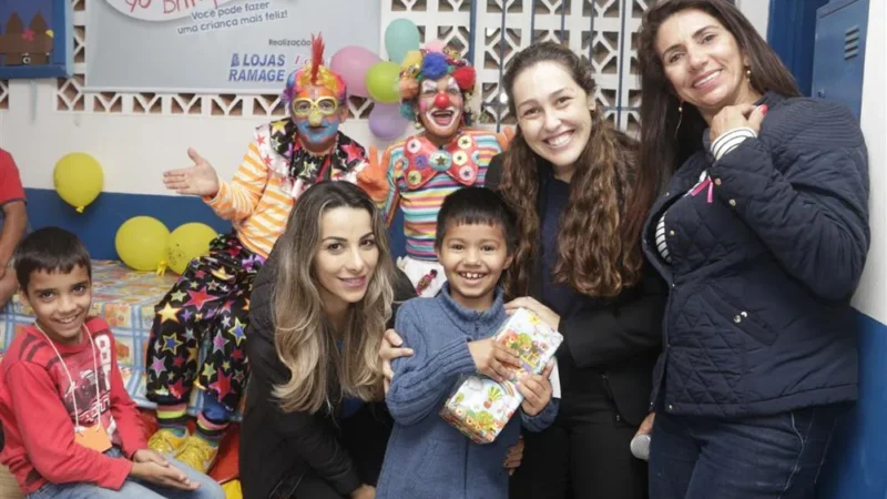 LBV de Criciúma entregou doação ao CRAS de Araranguá