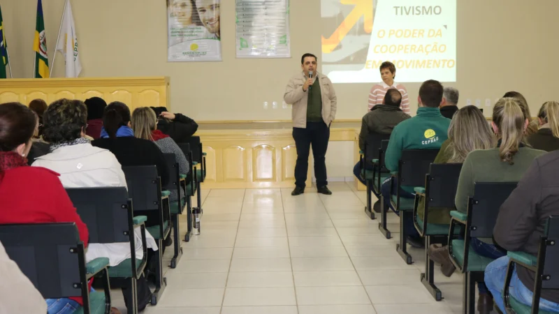 Cooperativas em prol do trabalho decente é tema de palestra
