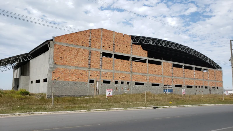 Ginásio do Arroio continuará com as obras paralisadas