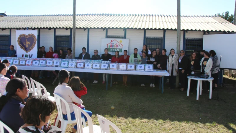 LBV entrega cobertores e alimentos em Araranguá