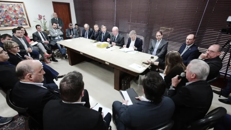 Pelo Estado 12 de julho: Fico em casa ou saio?
