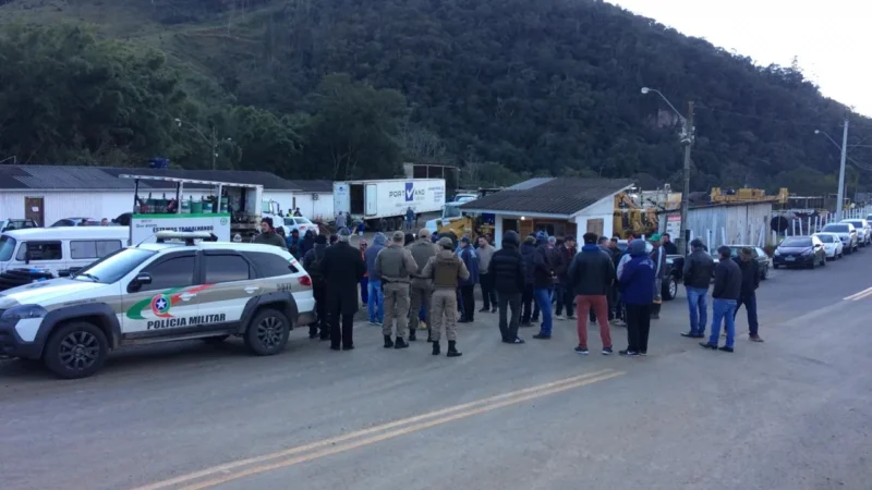 Empresários mobilizados pedem reabertura da Serra da Rocinha
