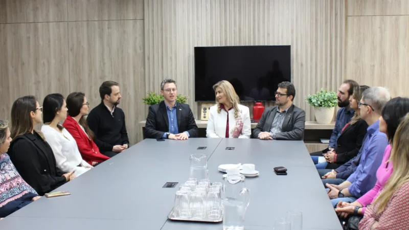 Unesc e Governo do Estado conversam sobre o desenvolvimento do Sul
