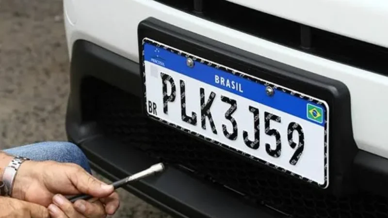 Resolução prorroga prazo para implantar placas do Mercosul