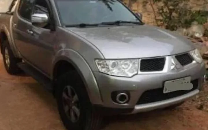 Carro roubado no centro de Araranguá