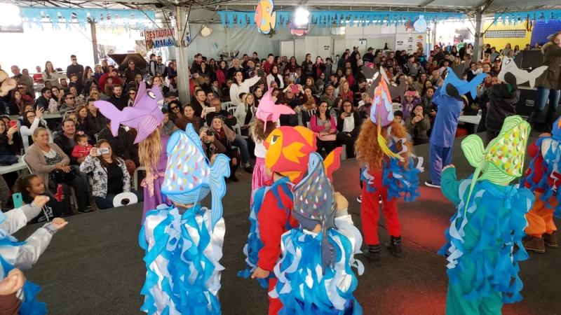 Apresentações culturais atrairam o público na 28ª Festa do Peixe
