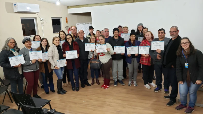 Curso de manipulação de alimentos forma mais uma turma