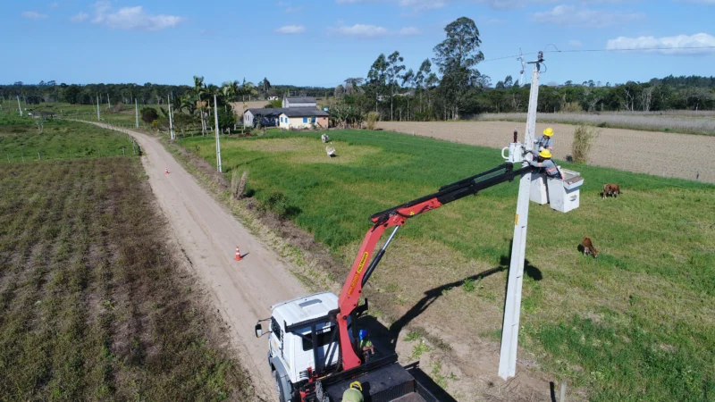 Ceprag implanta rede elétrica com 3km de extensão