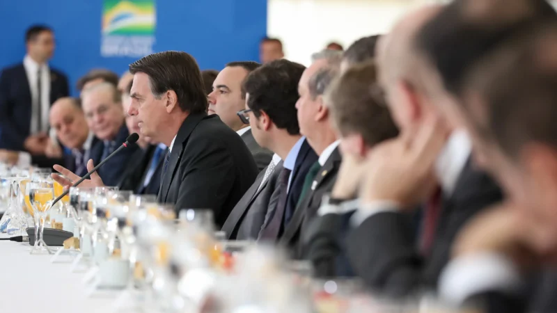 Pelo Estado 26 de agosto: Momento histórico reúne mídia regional do Sul do país com presidente da República