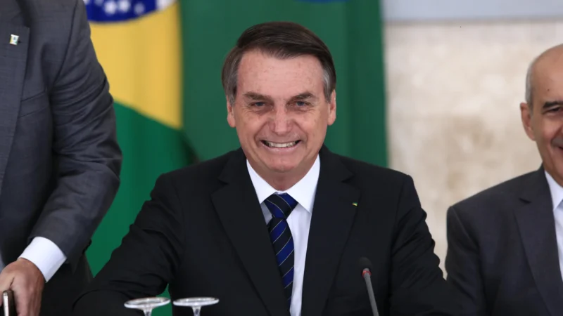 Pelo Estado 23 de agosto: Negociação difícil