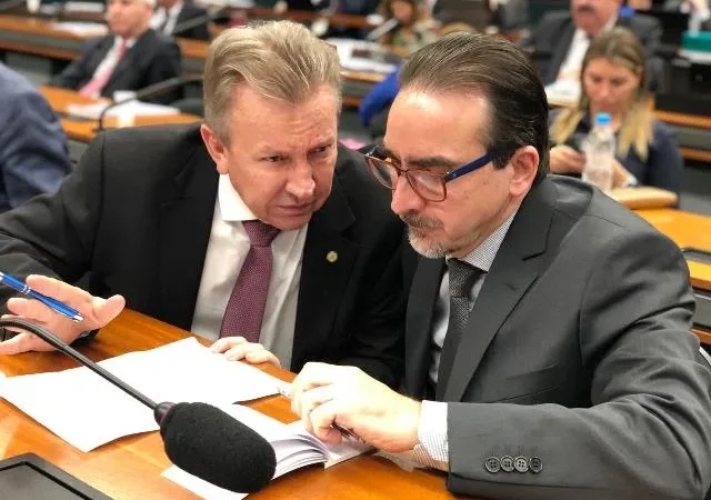 Pelo Estado 29 de agosto: SC, de novo, atrás de recursos