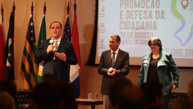 Seminário da Unale trata do aumento de casos de suicídio, automutilação e violência contra a mulher