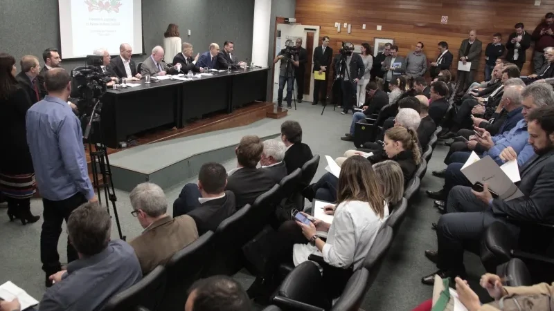 Decretos sobre insumos são debatidos na Alesc     