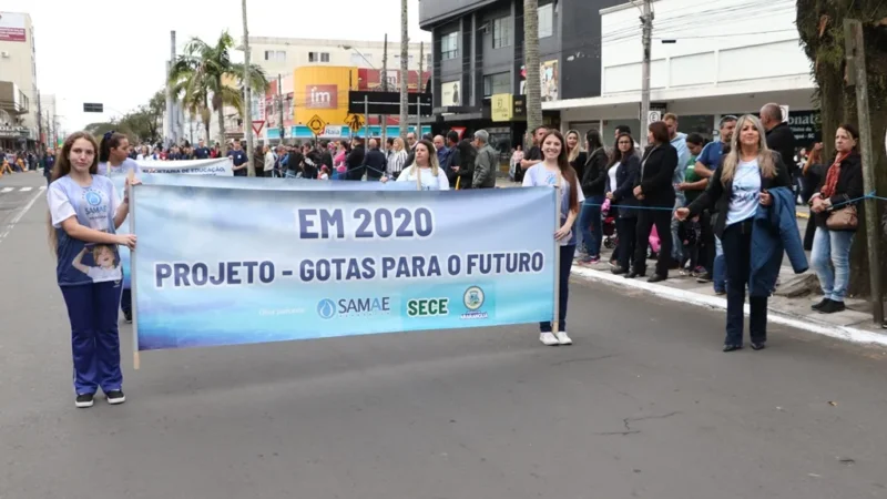 SAMAE participou pela 1° vez do desfile cívico