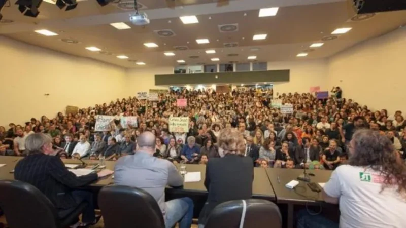 Situação da Ufsc é debatida na Alesc