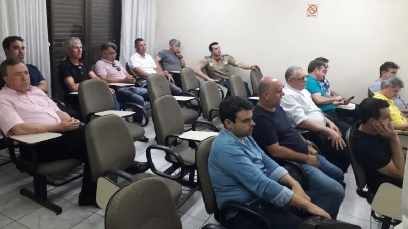 Campanha ”Menos é mais Araranguá”
