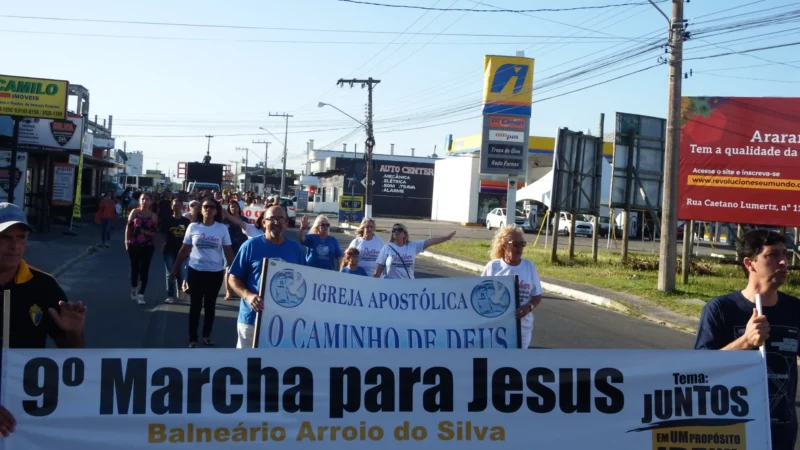 Cristãos realizam a 9ª Marcha Para Jesus em Balneário Arroio do Silva