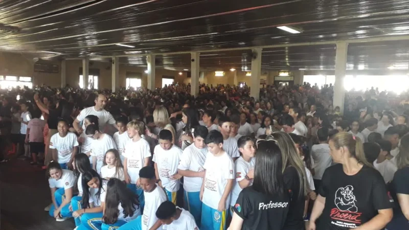 PROERD forma 1394 alunos e comemora 20 anos do Programa no Vale