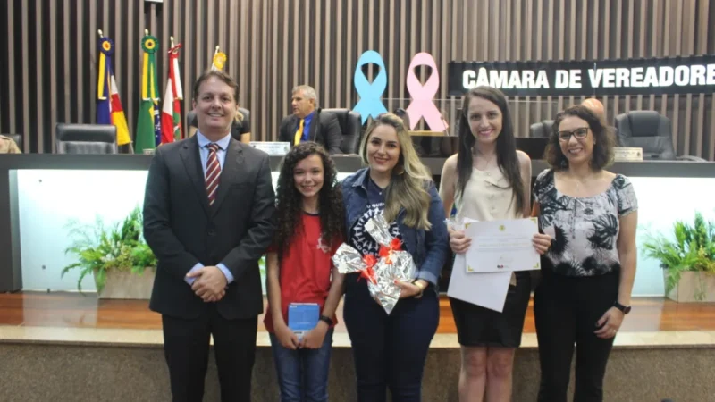 Câmara é palco de premiação de concurso da OAB de Araranguá