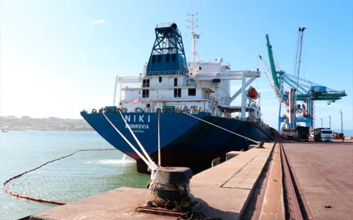 Porto de Imbituba realiza embarque recorde