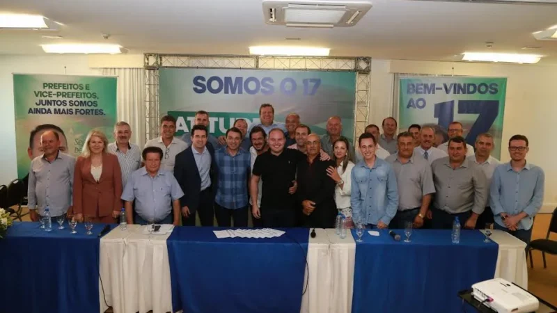 PSL FILIA 18 PREFEITOS E 7 VICES, ENTRE ELES O PREFEITO DE PRAIA GRANDE