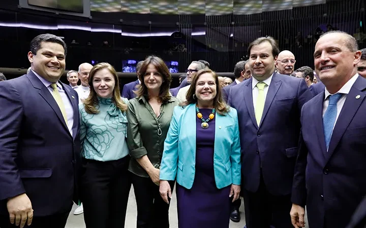 Carmen pede aprovação da reforma tributária