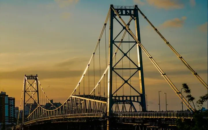 Secretaria da Infraestrutura e Mobilidade divulga normas de uso da Ponte Hercílio Luz